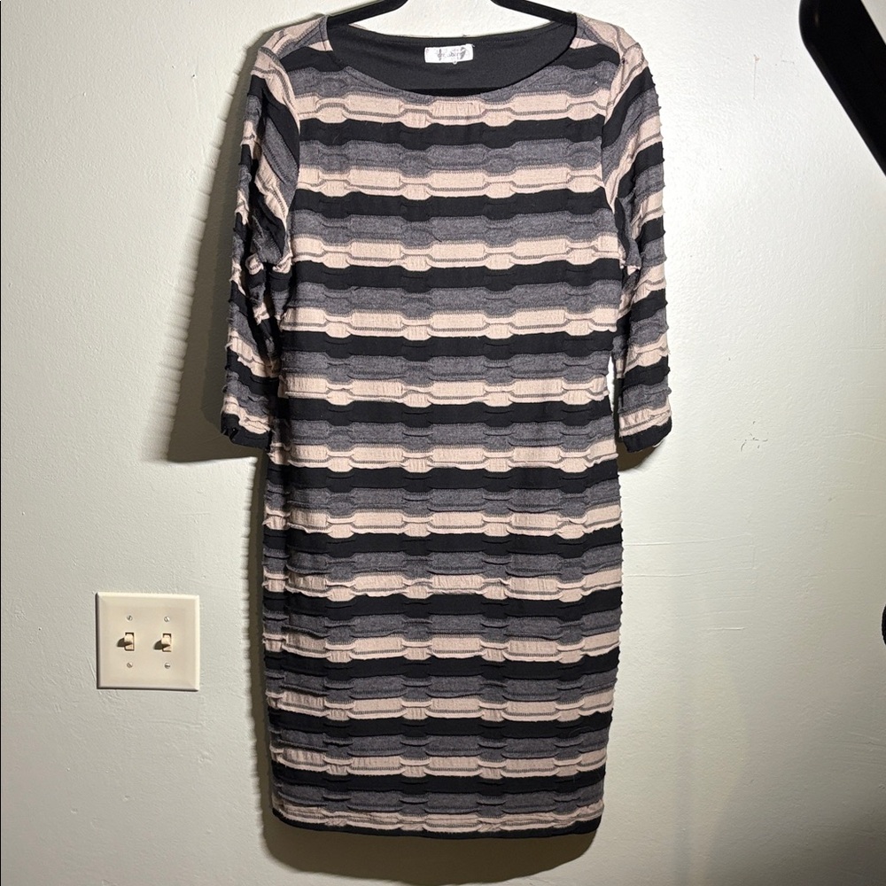 Dressbarn Black and Cream Long Sleeve Dress 14P